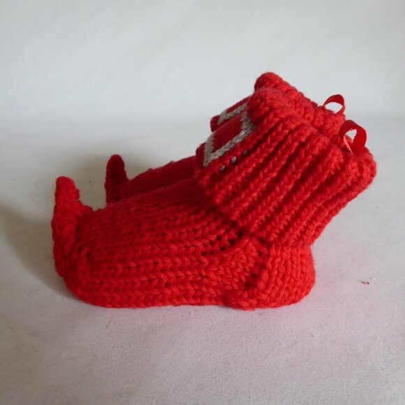 INFANT BABY CHRISTMAS ELF RED KNIT BOOTIES SLIPPERS SOCKS SHOES (NEW) NEVER WORN - Picture 6 of 10